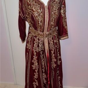 Elegant Burgundy kaftan
